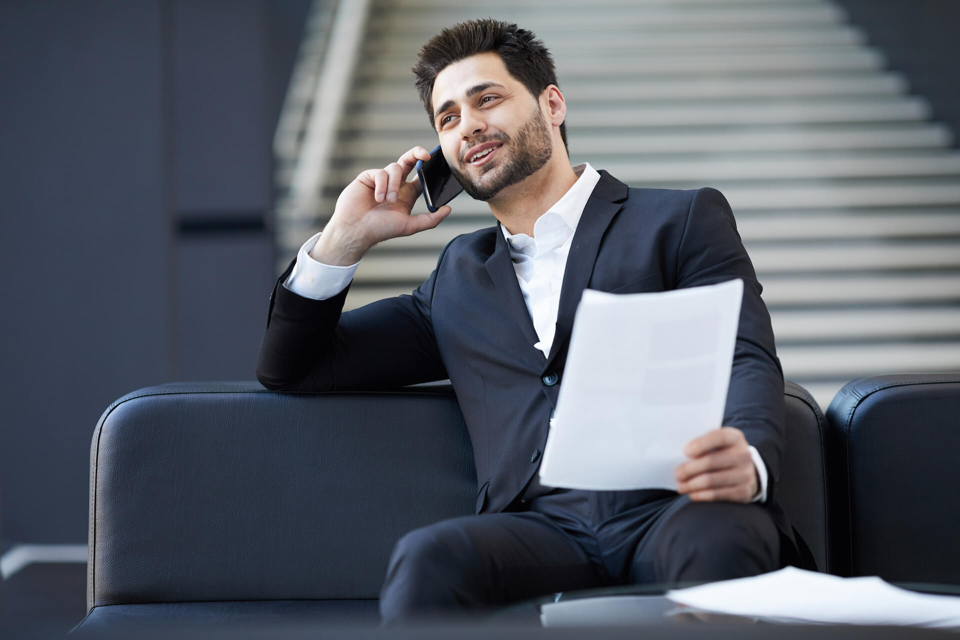 confident-mixed-race-businessman-discussing-contra-2021-09-24-03-59-28-utc.jpg confident-mixed-race-businessman-discussing-contra-2021-09-24-03-59-28-utc.jpg